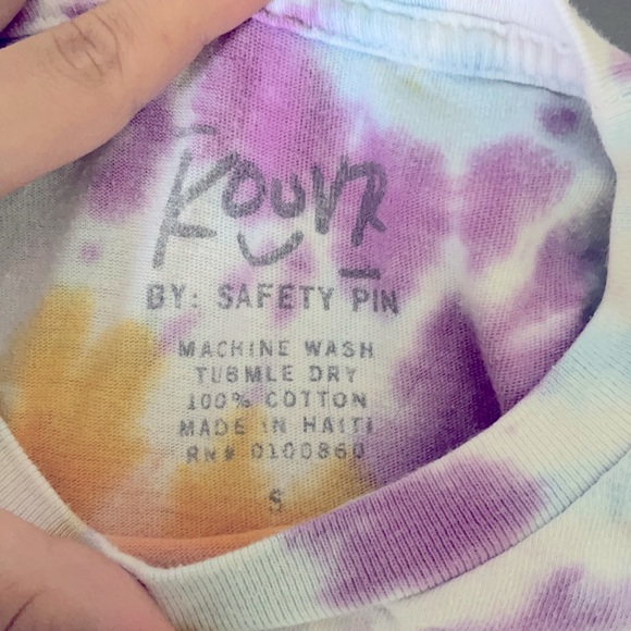 Tik Tok Kouvr merchandise tie die crop top - Picture 2 of 3